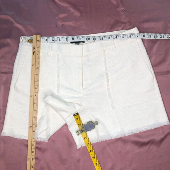 Size 12 NWT - Ann Taylor Off-White Fringed Tweed-Like Shorts - Picture 11 of 11